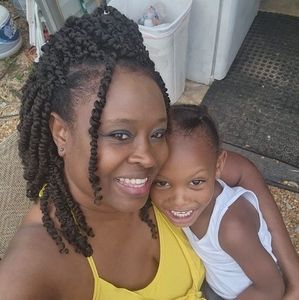 Meet your Posher, Gwen